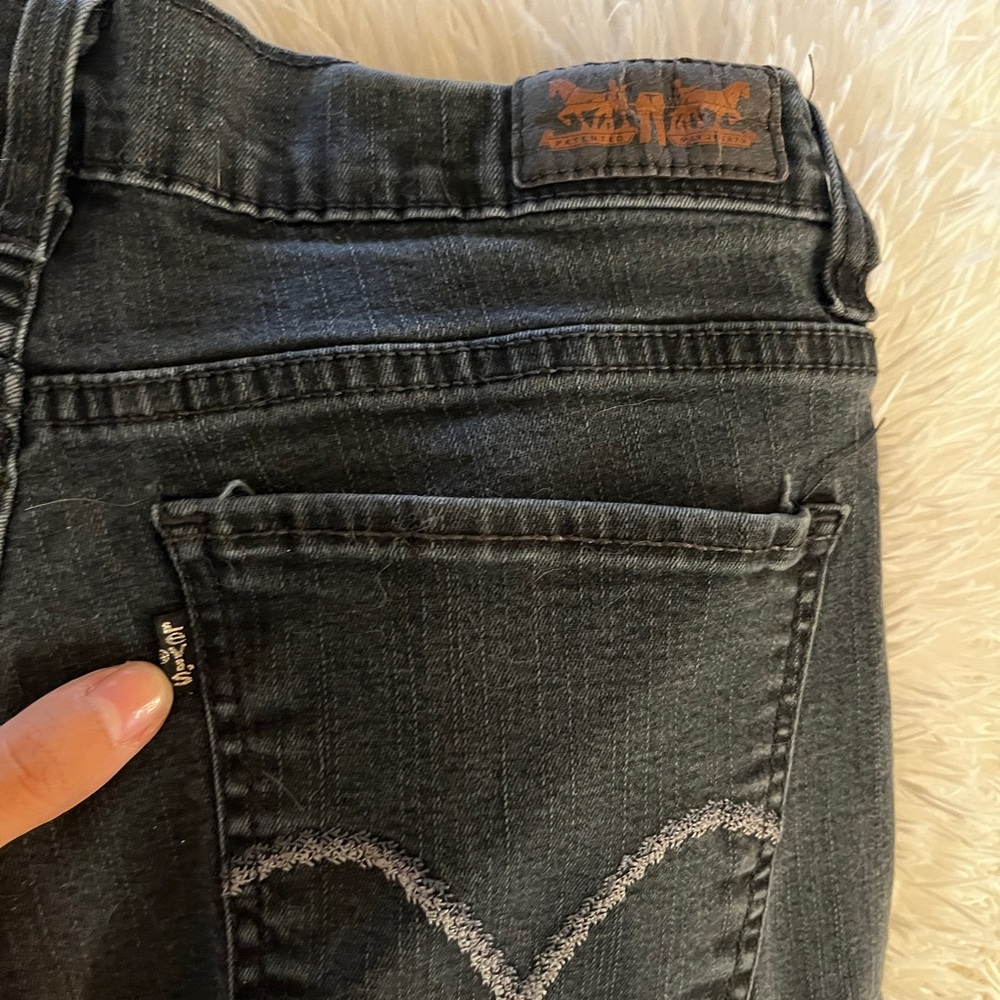 LEVI’s